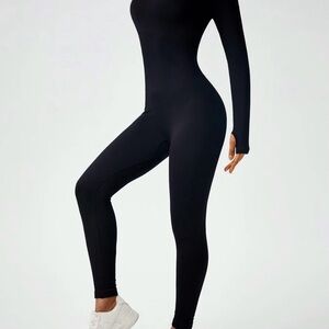 NWOT 2 Women’s solid ribbed long sleeve Jumpsuit Medium